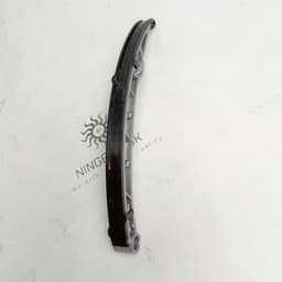 LR040977